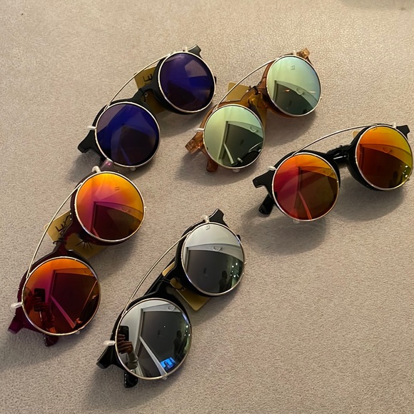 Round Sunglasses - Picture 1 of 7